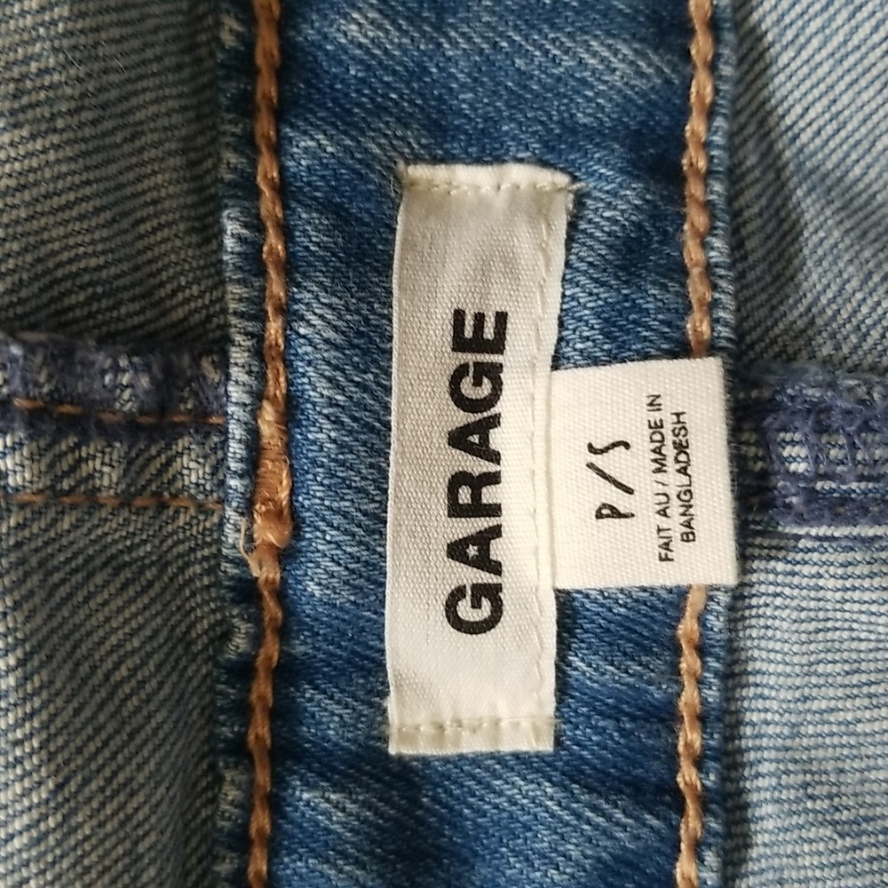 🥳 Host Pick 🥳Garage Lightwash Denim Distressed Bib Overalls - Picture 6 of 12